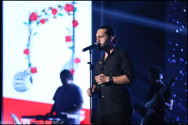 به دلیل تصادف؛ خواننده پاپ در بخش مراقبت های ویژه بیمارستان بستری شد به دلیل تصادف؛ خواننده پاپ در بخش مراقبت های ویژه بیمارستان بستری شد