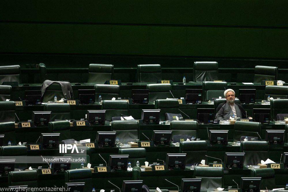 حمله رسایی به برجام و دولت روحانی؛ سیاست خارجی ما به نوعی به سیاستی التماسی تبدیل شده بود/ کنسرسیوم غنیسازی به معنی گرفتن جان برای راضی شدن به تب است