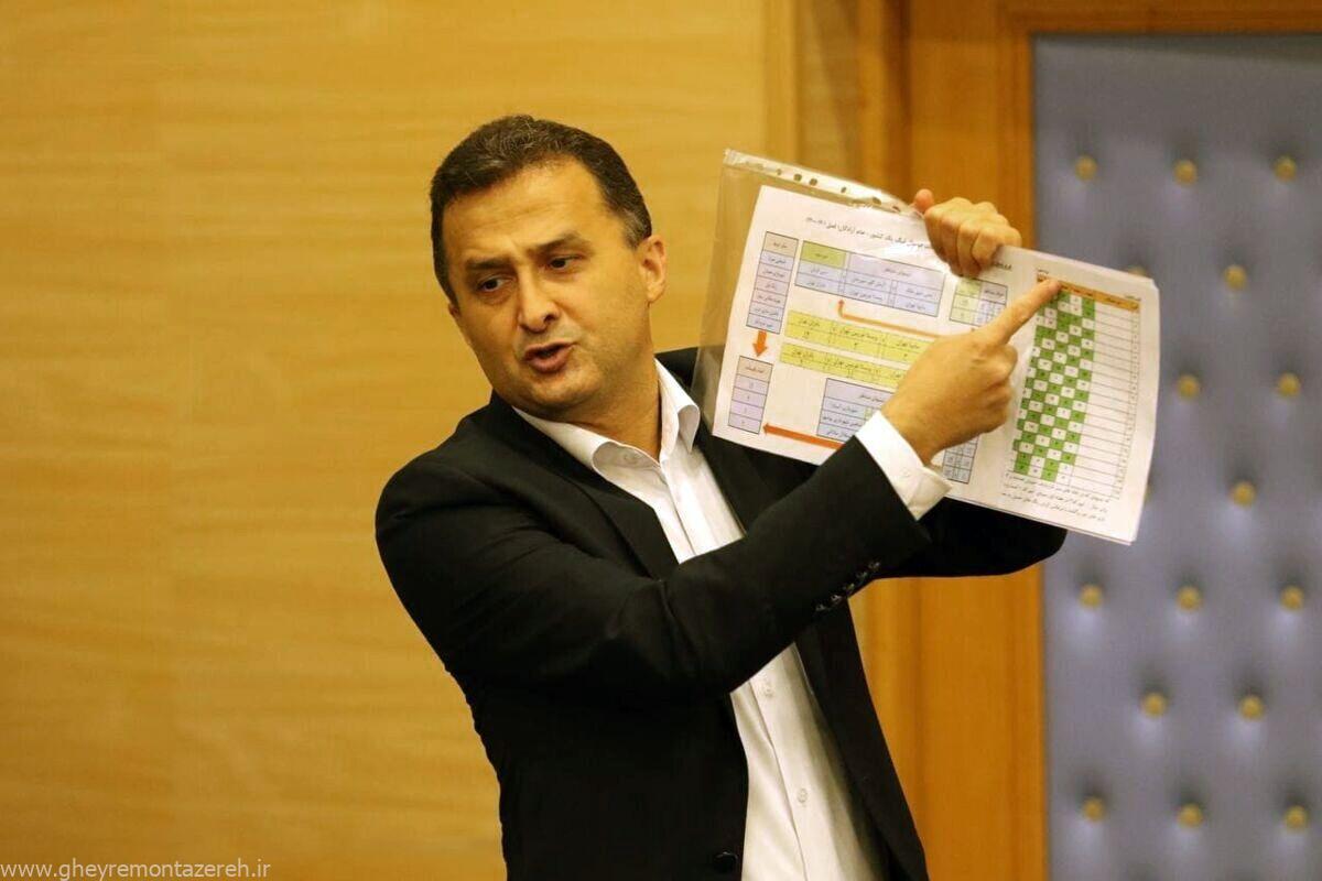 اخراج محمودزاده از فدراسیون فوتبال