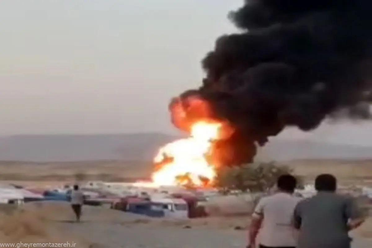 ماجرای به آتش کشیدن کامیونهای سنگین معدن + فیلم ماجرای به آتش کشیدن کامیونهای سنگین معدن + فیلم