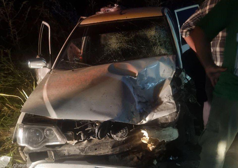 تصادف ۳ خودرو در جاده روستایی رشت/ نجات معجزه آسای سرنشینان از خودروی مچاله شده