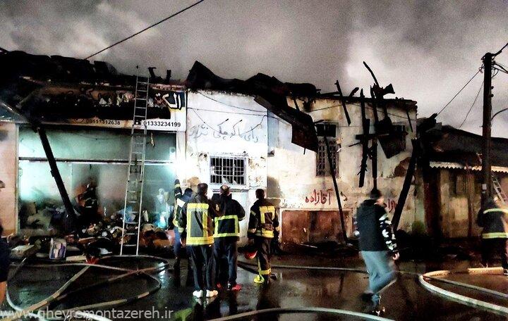 مهار شعلههای آتش ساختمان قدیمی در رشت مهار شعلههای آتش ساختمان قدیمی در رشت