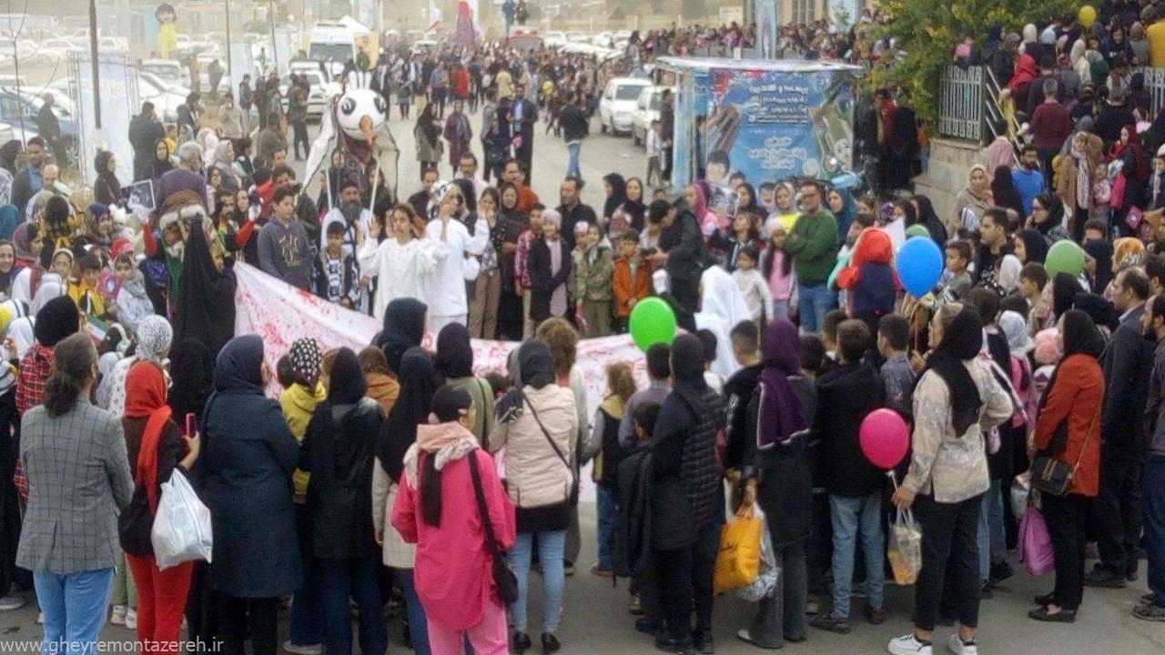 اجرای نمایش هنرمندان رودسری در همدان