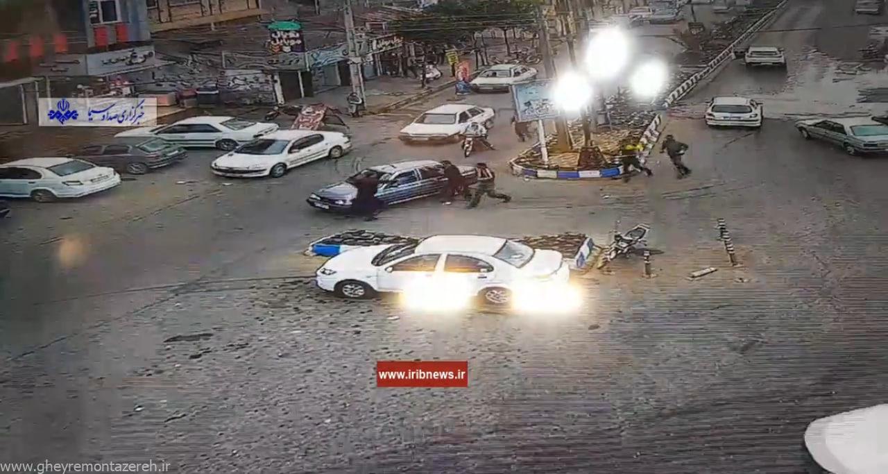 نجات سرنشینان خودروی در حال حرکت در شلمان