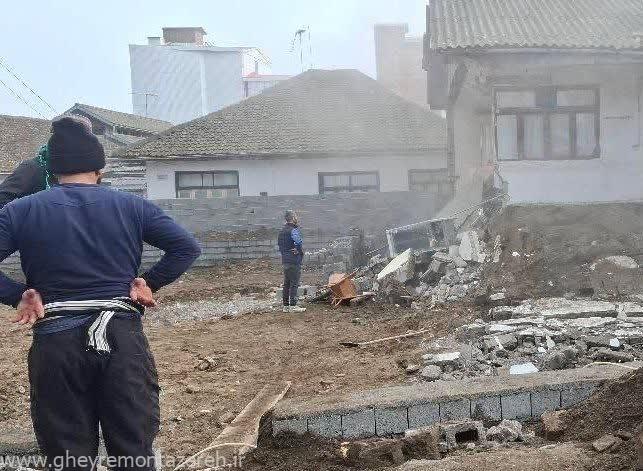ریزش ناگهانی ساختمانی در آستارا به دلیل گودبرداری غیراصولی! ریزش ناگهانی ساختمانی در آستارا به دلیل گودبرداری غیراصولی!