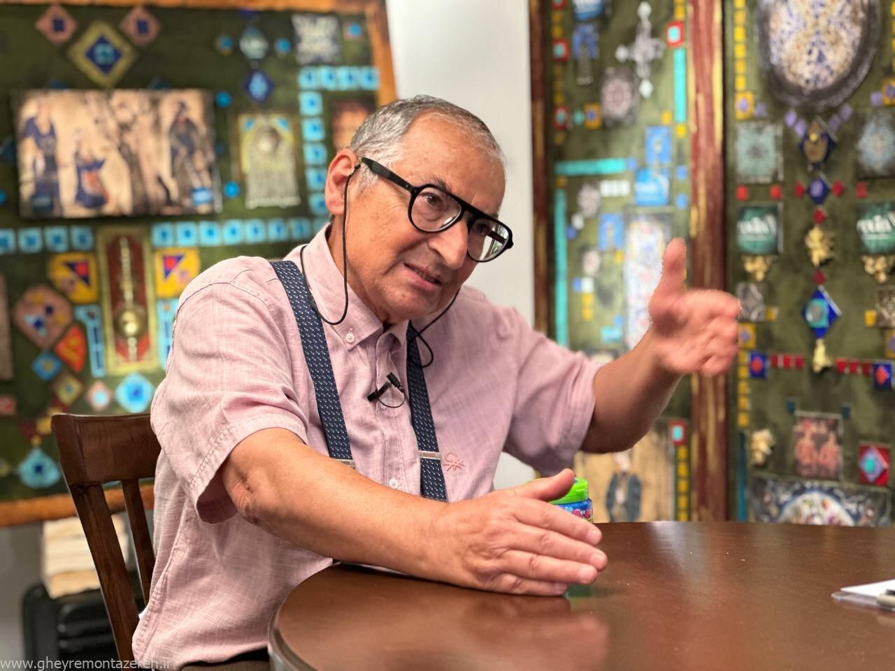 آب و برق نداریم، سکه طلا میدهیم که جمعیت بیشتر شود!