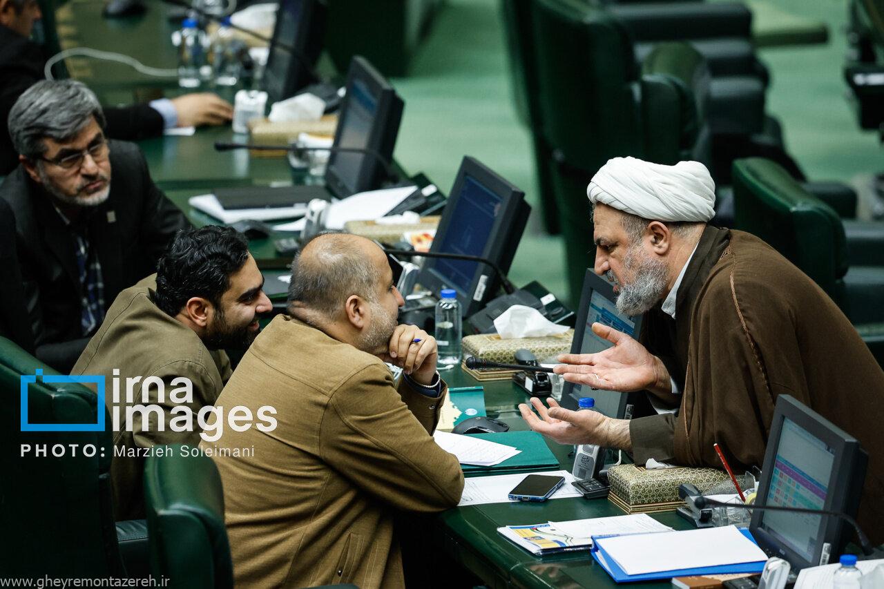 سناریوی تکراری پایداری به دیوار خورد / نایب رئیس فراکسیون مستقلین: از ریاست قالیباف حمایت میکنیم