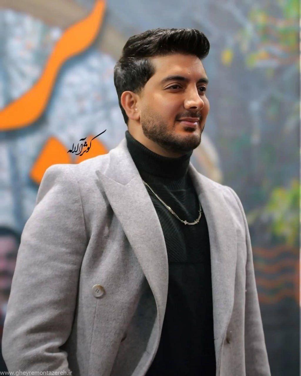 گردنبند گرانقیمت فرزاد فرزین در اکران خصوصی فیلم پروین گردنبند گرانقیمت فرزاد فرزین در اکران خصوصی فیلم پروین