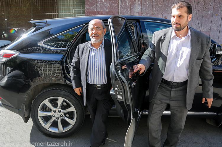 روزنامه هم میهن: حرفهای رفیقدوست، قبل و بعد جراحی مغز، خیلی با هم تفاوت ندارد/ سعید قاسمی هم همین حرفها را میزد/ تفکری وجود دارد که لاتیاش را پُر میکند