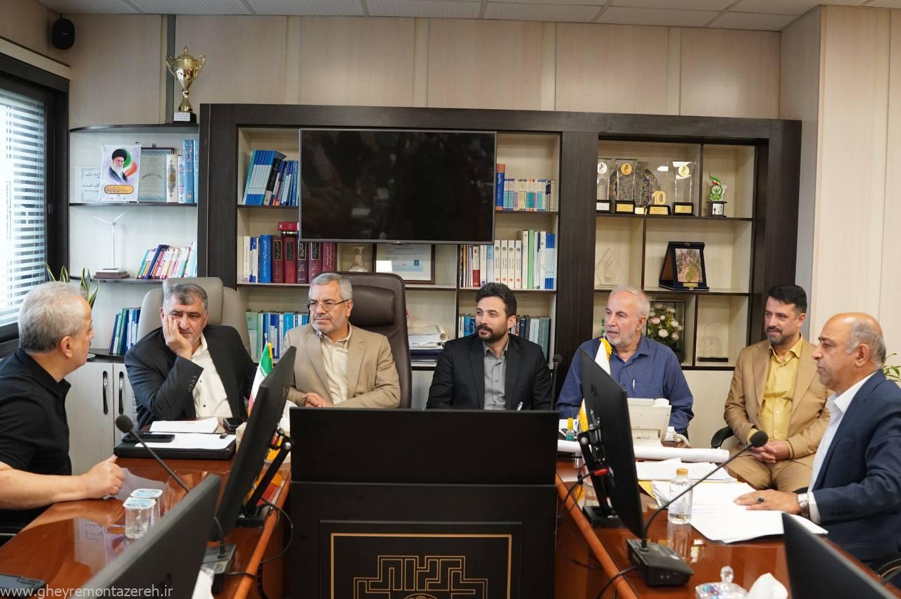 نشست هماندیشی رفع مشکل مالیاتی غرفهداران میادین ترهبار شهر رشت