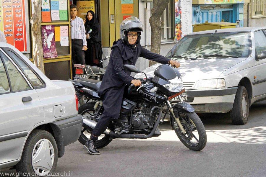 ارائه طرح صدور گواهینامه موتورسیکلت برای زنان توسط سید کاظم دلخوش