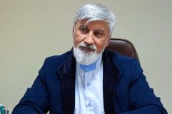 مواضع ۱۰-۱۵ نماینده را نباید به همه مجلس تعمیم داد/ مسئولیت تفاهم نامه را چه کسی پذیرفته است؟