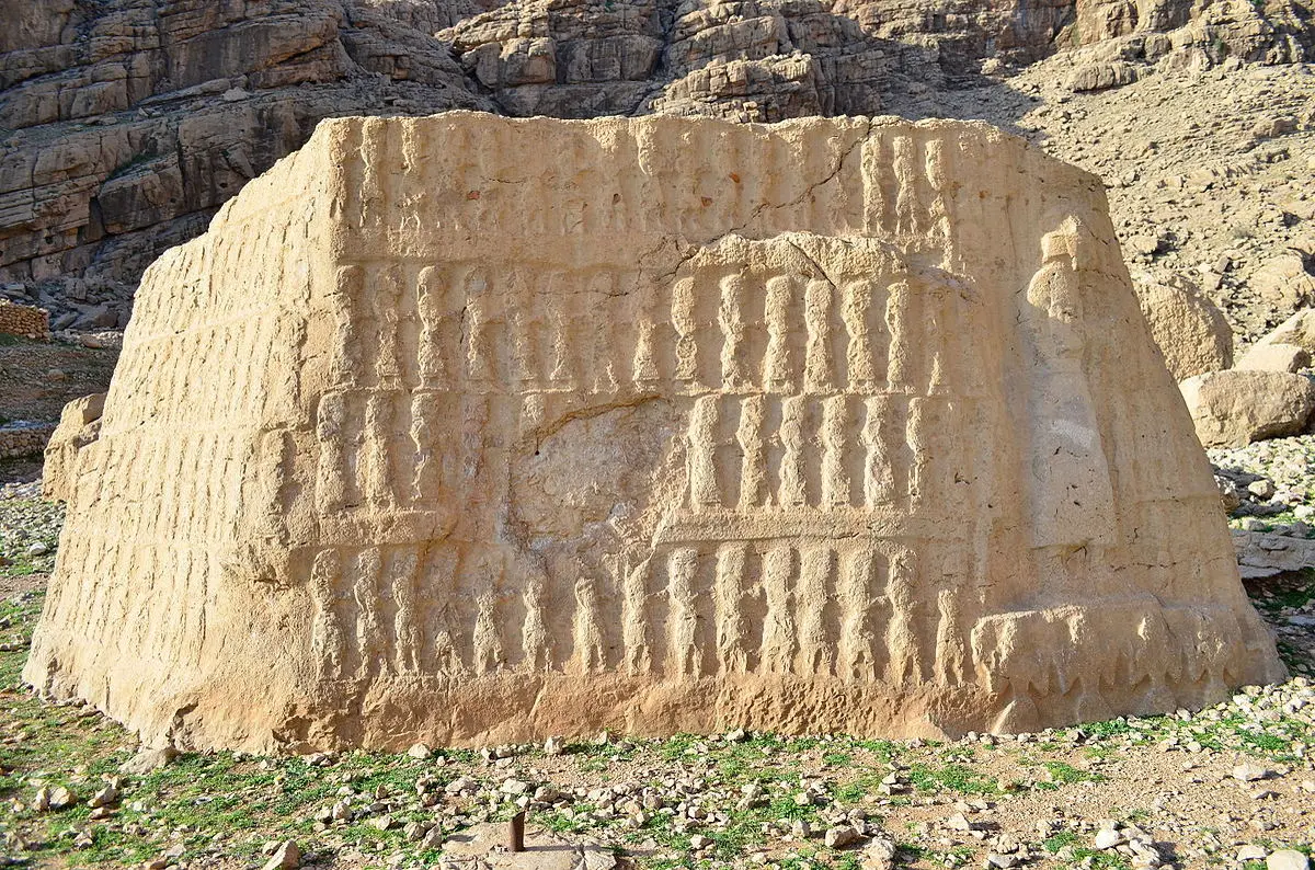 باستان‌شناس و متخصص دوره الیمایی: بخشی از بودجه استرداد آثار تاریخی را برای جلوگیری از خروج آثار از کشور هزینه کنید/ نه از نگهبان خبری هست نه از دوربین!
